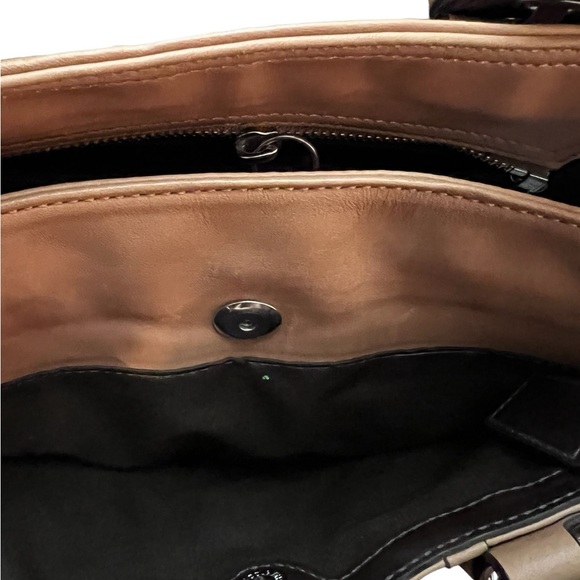 Vintage Coach SoHo Tan Leather Satchel Handbag - Picture 8 of 9
